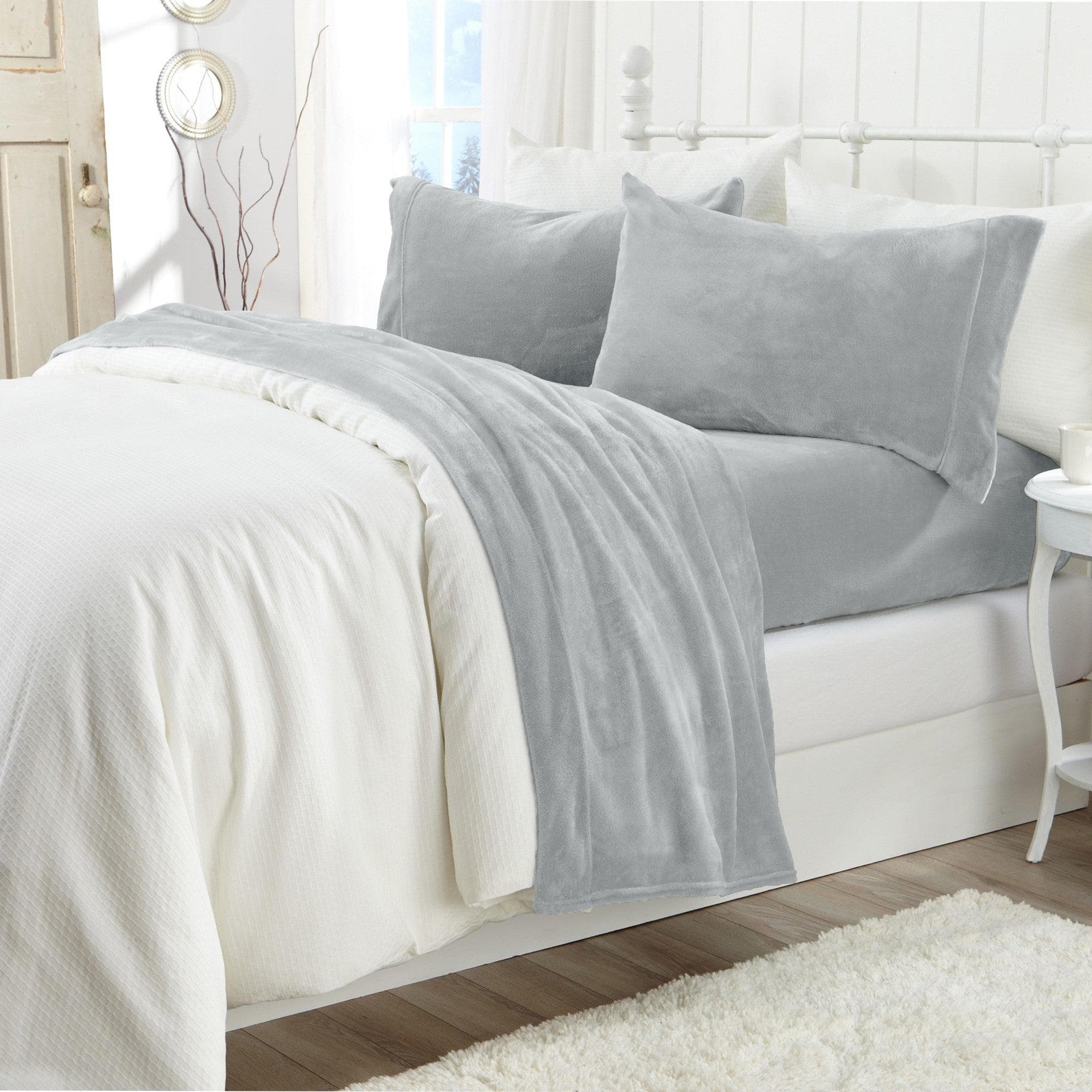 Solid Plush Sheet - Velvet Luxe Collection