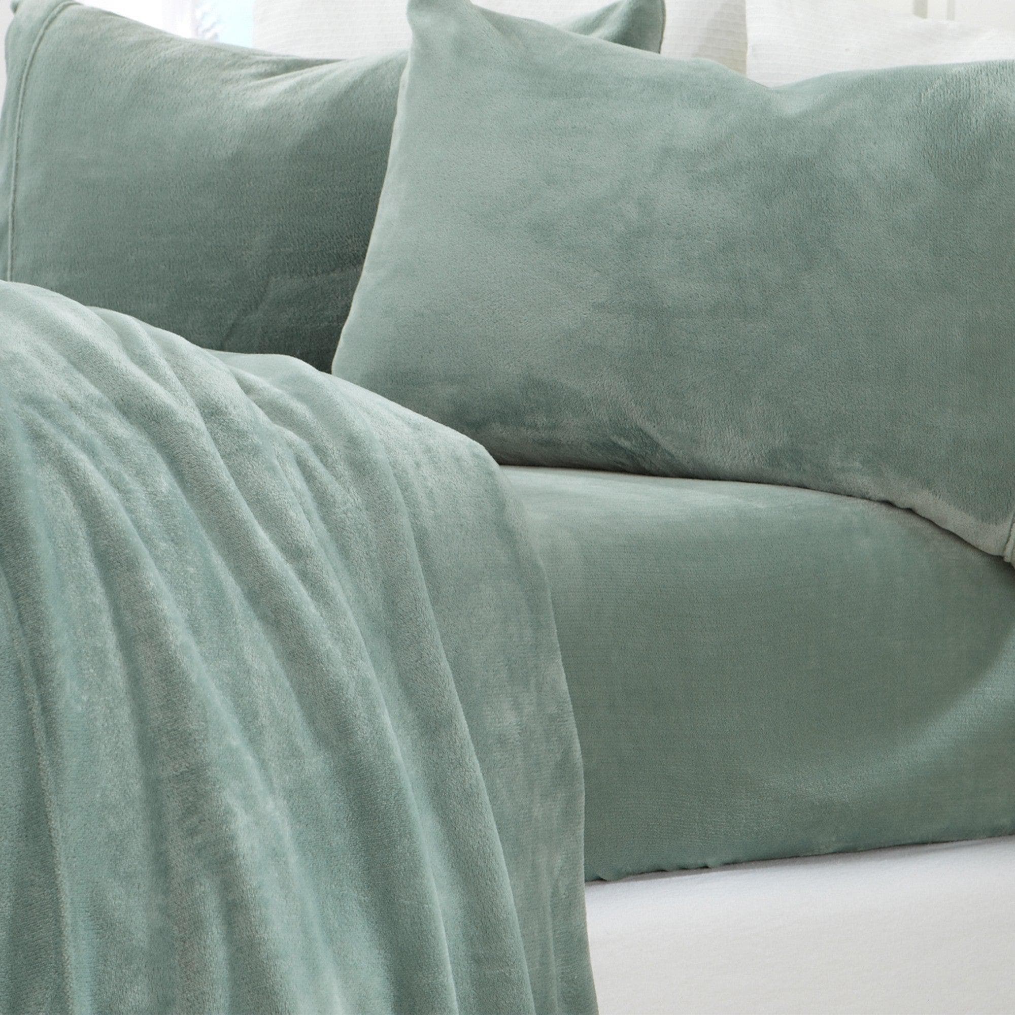 Solid Plush Sheet - Velvet Luxe Collection